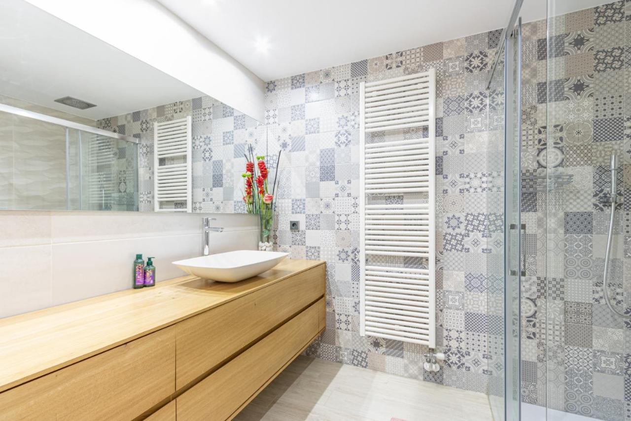 Dali City Apartamento Figueres  Eksteriør billede